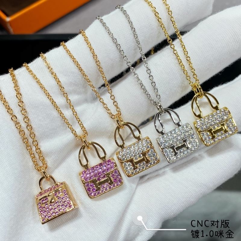 H**me5 necklaces